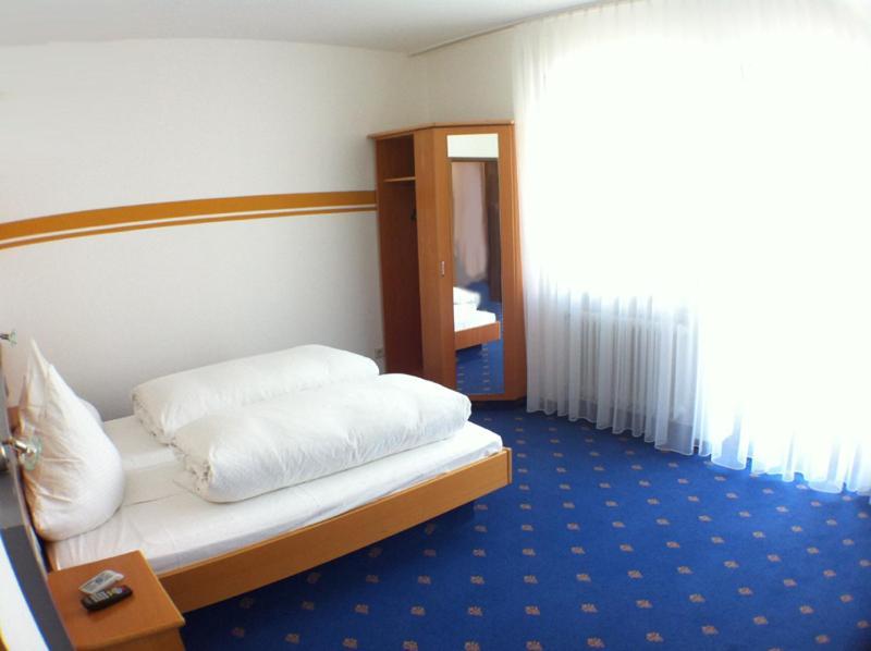 Landgasthof Scheubel Gremsdorf Room photo