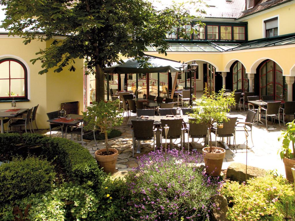 Landgasthof Scheubel Gremsdorf Exterior photo